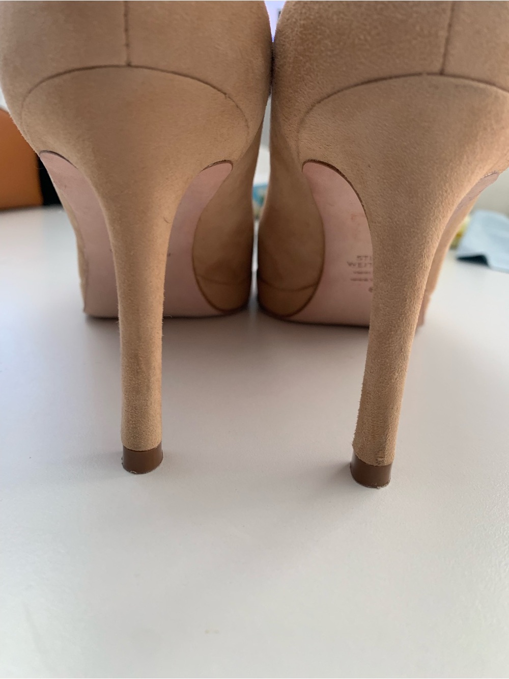Stuart Weitzman Tan Suede Pointed-Toe Pumps size 6 - Picture 5 of 11